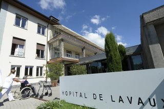 Les travaux vont permettre de doubler les capacités d'accueil des résidents en EMS (archives). KEYSTONE/LAURENT GILLIERON